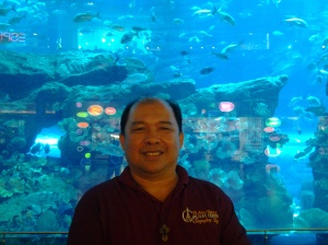 Me at Dubai Aquararium-Dubai Mall