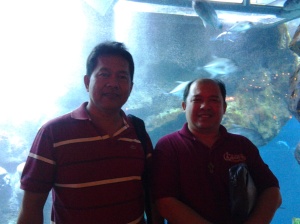 824 Me and Fr. Estong at dubai aquarium-Dubai Mall
