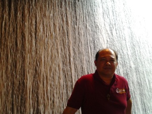 Me at a Flowing water at dubai mall